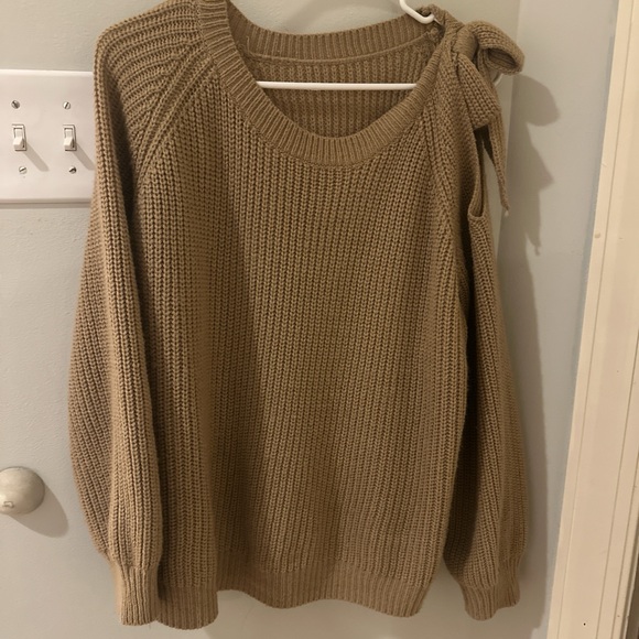 Sweaters (bundle) - Picture 10 of 15